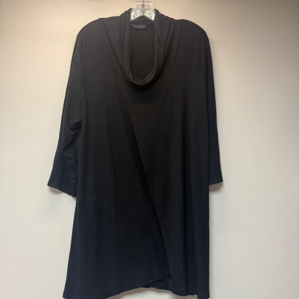 T Tahari Tunic Top Woman 1X Black Excellent Cowl Neck 3/4 Sleeve Rayon Stretch